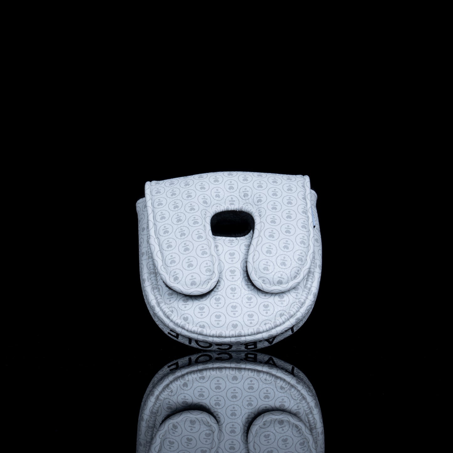 ヘッドカバー White Icon