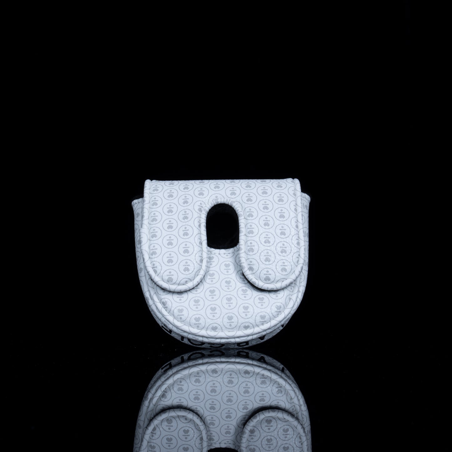 ヘッドカバー White Icon